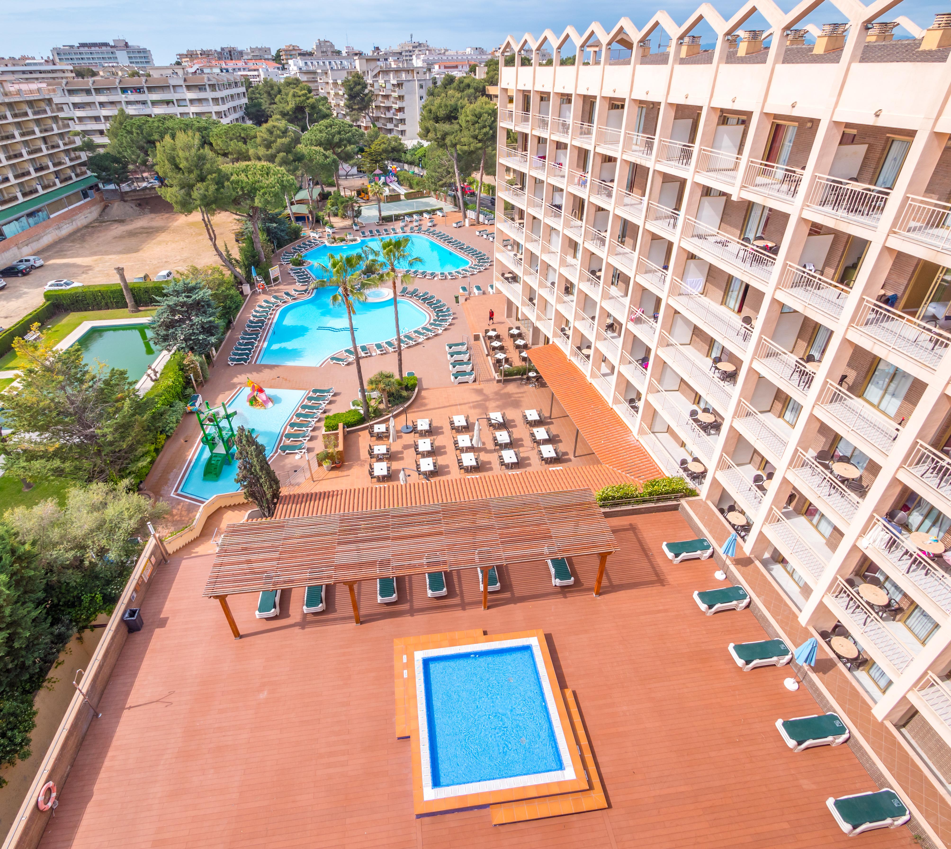 Golden Avenida Family Suites 4* Salou Extérieur photo